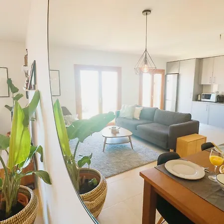 Boutique With Sea View & Balcony * Nazaré
